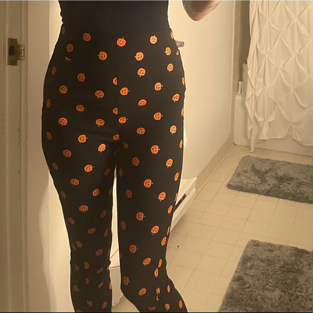 Unique Vintage Rizzo Cigarette pants Pumpkin Print